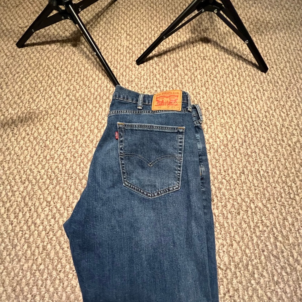 Levis 514 Jean practically brand new gently used